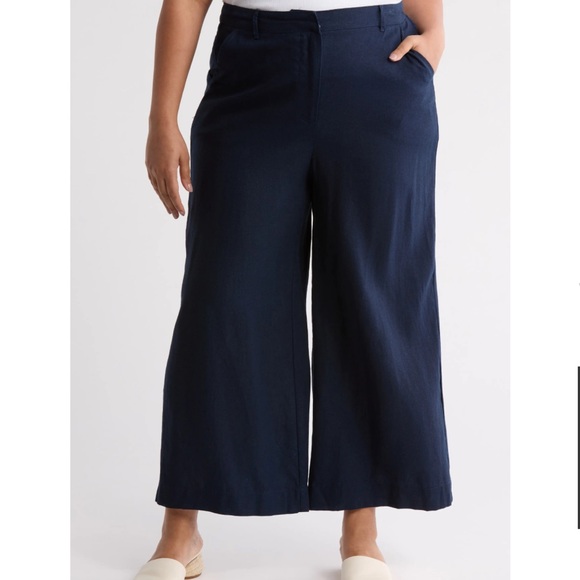 Max Studio Pants - NWT- Max Studio - 2X. Linen Blend Wide Leg Trouser